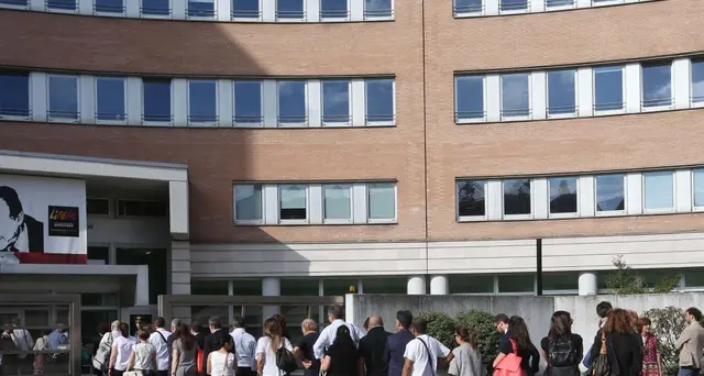 In attesa processo evade da tribunale