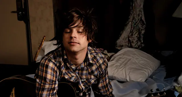 Ryan Adams, su NyT 7 donne lo accusano