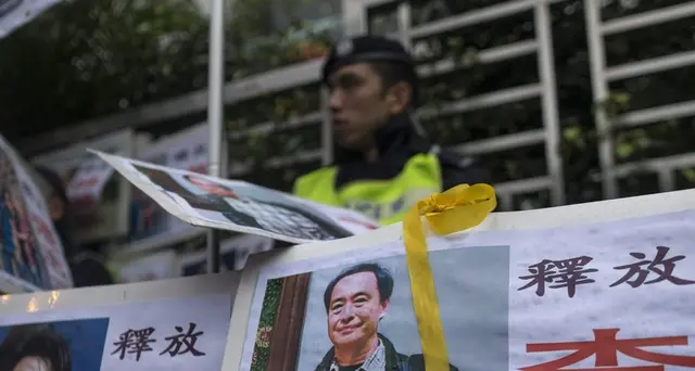 Amb.in Cina rimossa, agì per dissidente