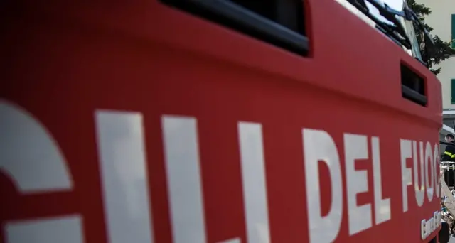 Fiamme in cinema 1200, evacuati