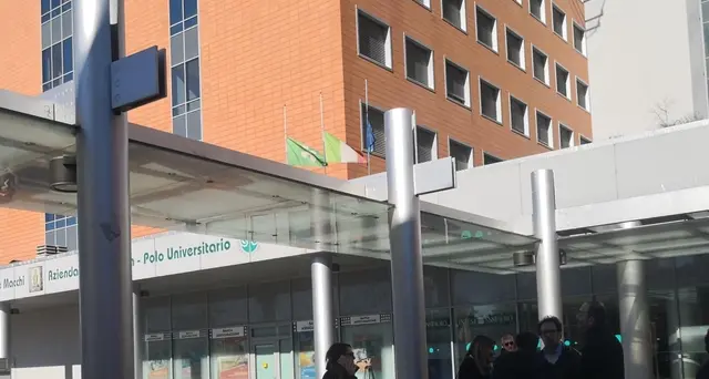 Varese, Bossi interagisce e migliora