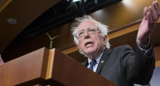 Sanders, Trump è razzista e bugiardo