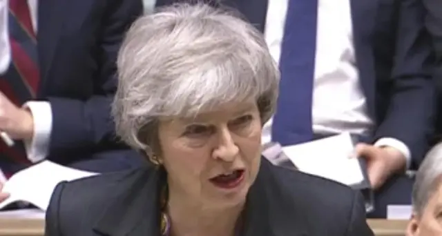 May contro Corbyn sull'antisemitismo