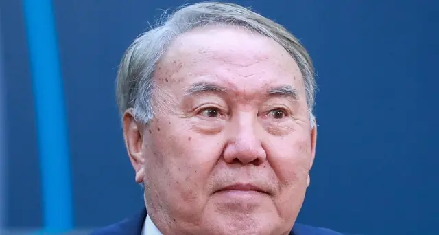Nazarbayev, 'il governo si dimetta'