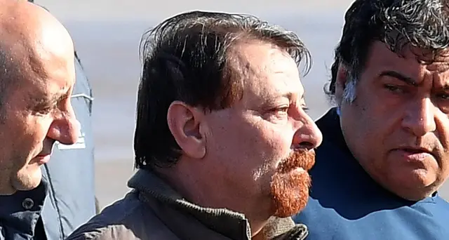 Battisti: commutare ergastolo in 30 anni