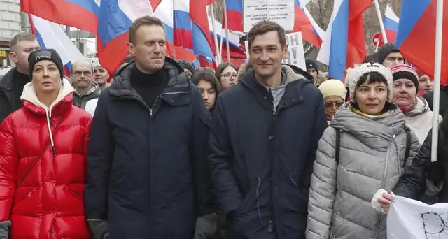 11mila a Mosca in memoria di Nemtsov