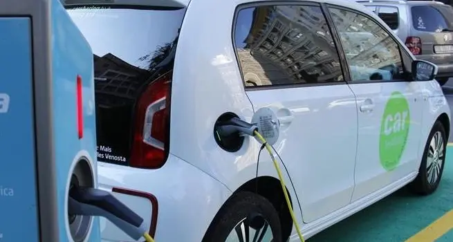 Auto elettriche, via ai test aziendali