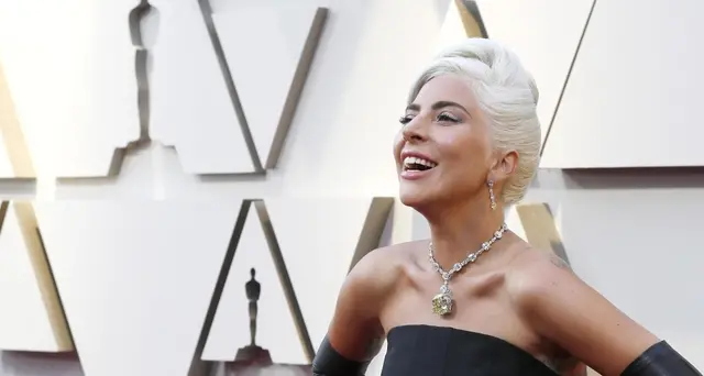 Lady Gaga in lacrime per Oscar a Shallow