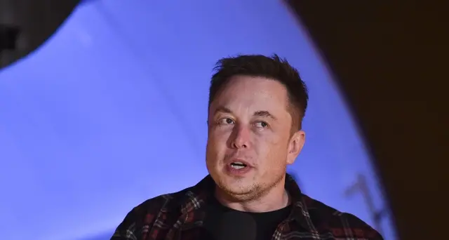Tesla, Sec accusa Musk violato accordo