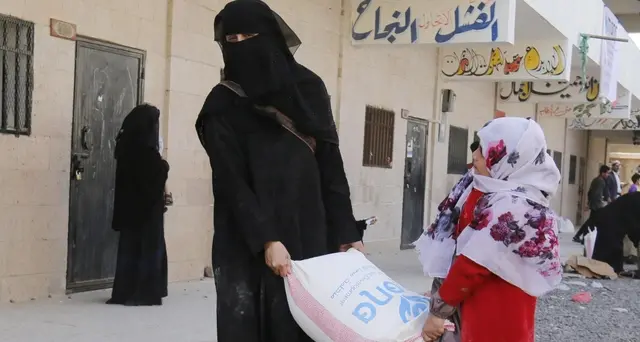 Oxfam, in Yemen bimbe in sposa per cibo