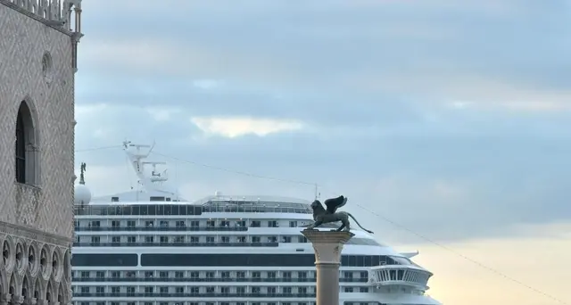 Tassa sbarco a Venezia, ok Consiglio