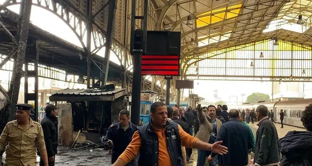 Egitto: 25 morti e 40 feriti alla stazione del Cairo
