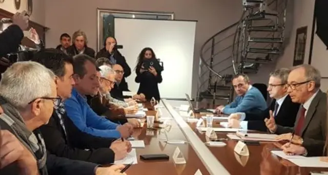 Latte: si decide su tregua protesta