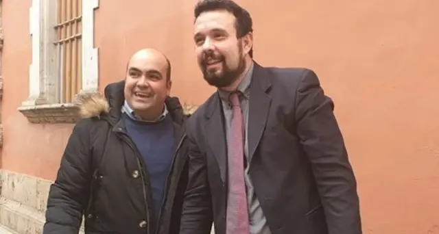 C-s cancella scritta contro sindaco Lega