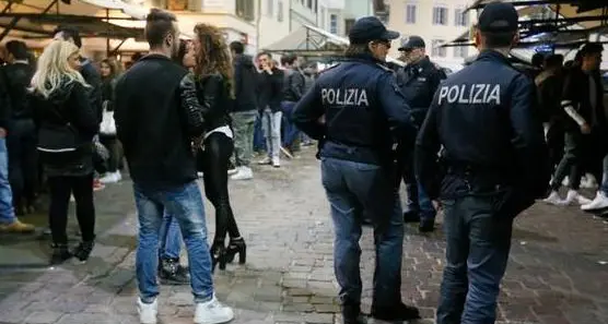 Alcol e sballo, 3 soluzioni per salvare Piazza Erbe