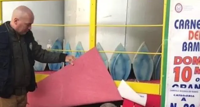 Accertamenti dei Cc su carro carnevale