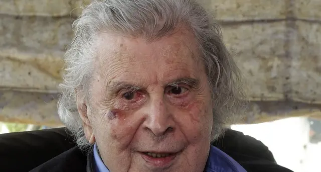 Theodorakis ricoverato per fibrillazione