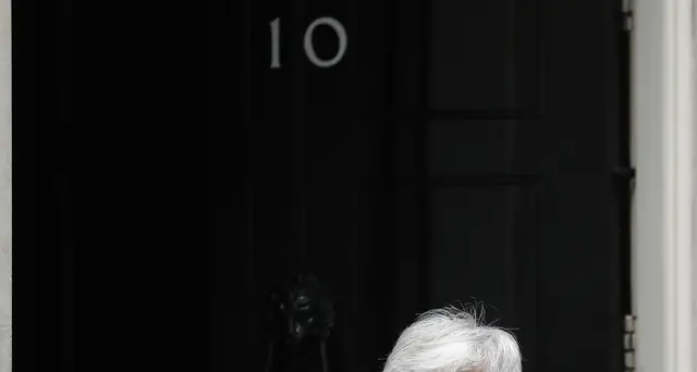 May, potremmo non uscire mai dall'Ue