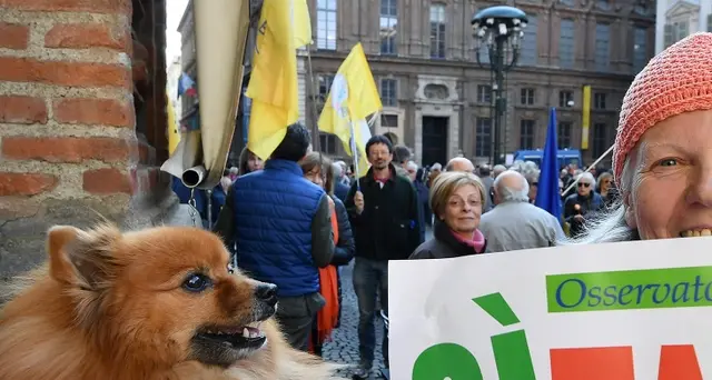 Un migliaio al flash mob delle madamin