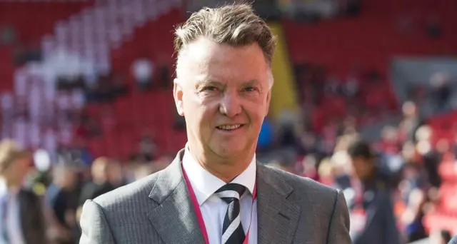 Van Gaal si ritira \"Ora con mia moglie\"