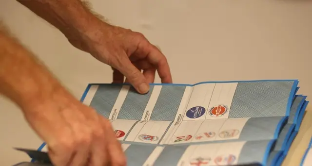 Sindaco di Pavia presenta dimissioni
