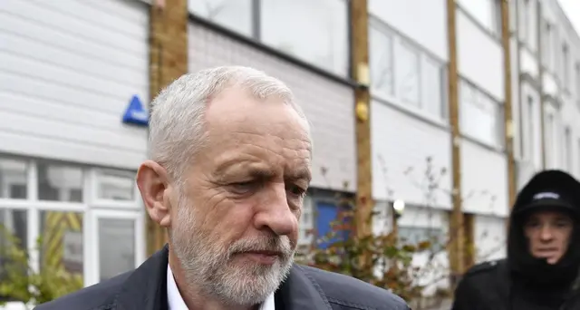 Corbyn, 'no a accordo Brexit'