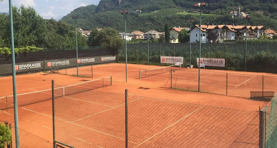 Tennis a San Giacomo, il Rungg ribatte alle accuse