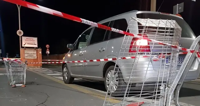 Evadono da ospedale Terni, bloccati