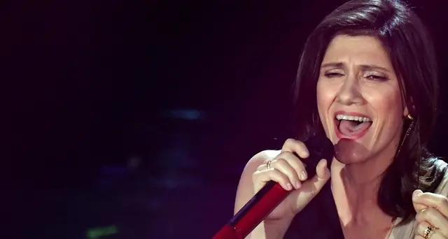 Elisa canta nel Dumbo di Tim Burton