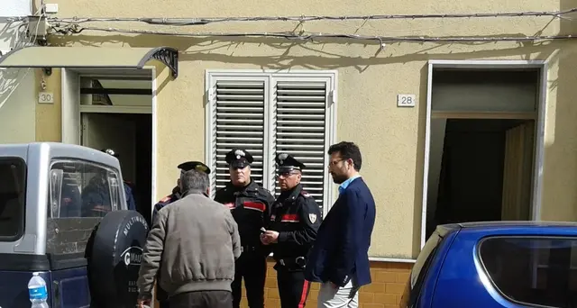 Marito e moglie trovati morti in casa