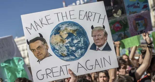 Clima, manifestazioni ogni venerdì