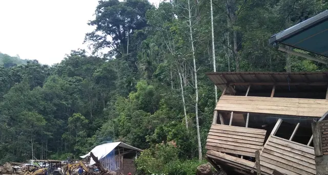 Alluvioni in Papua, oltre 40 morti