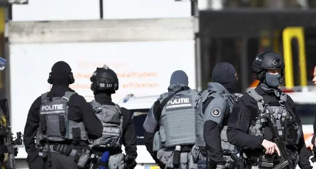 Utrecht: media, almeno un morto