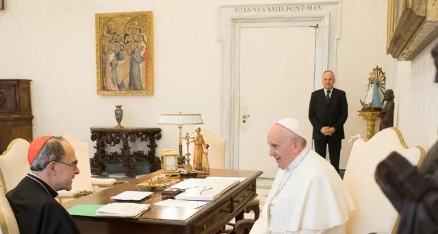 Papa non accetta dimissione Barbarin