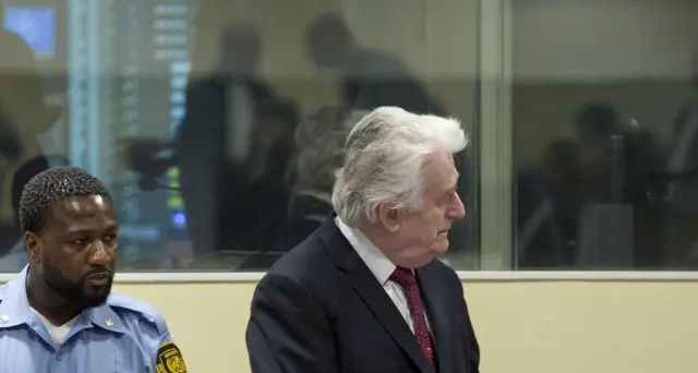 Karadzic condannato all'ergastolo