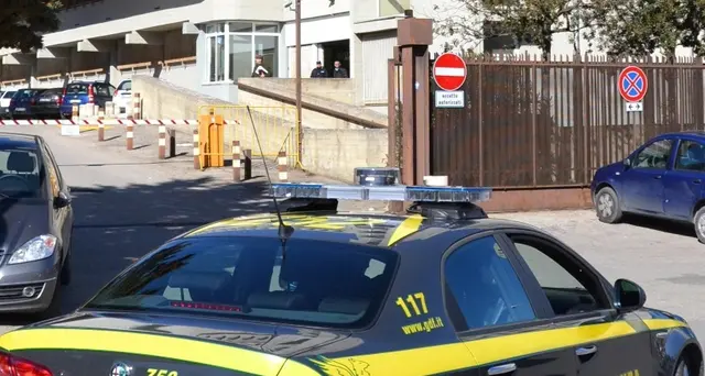 Evasione su auto di lusso, 835 truffati