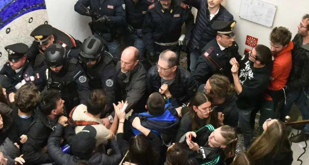 Trento, convegno sulle diversità di genere, scontro nel palazzo della Provincia