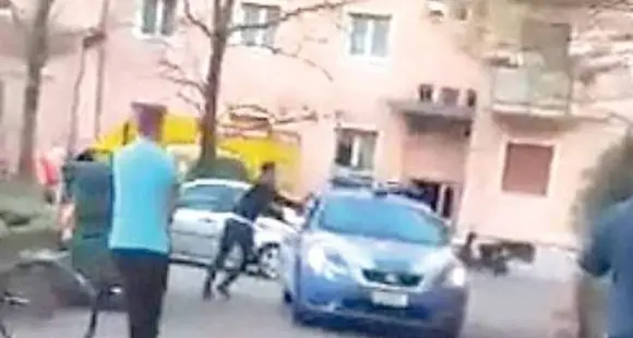 Bolzano, ladri in casa, bloccati due stranieri grazie all'allarme dei vicini