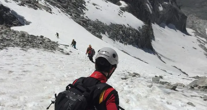 Sul ghiaccio senza ramponi, due giovani recuperati dal Soccorso alpino sul Monte Altissimo