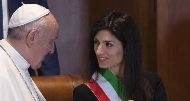 Raggi, Roma aperta e multiculturale