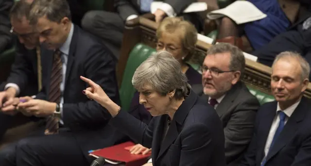 'Sì a accordo May sola via certa Brexit'