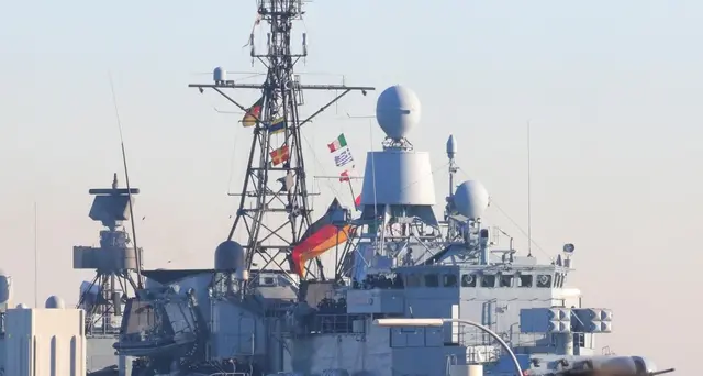 Migranti, Ue proroga missione Sophia