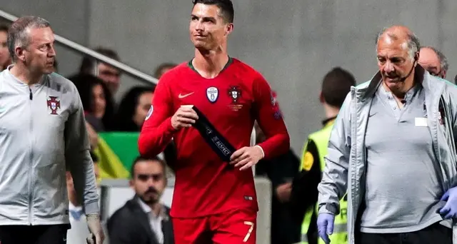 Allegri spera \"CR7 con Ajax difficile\"