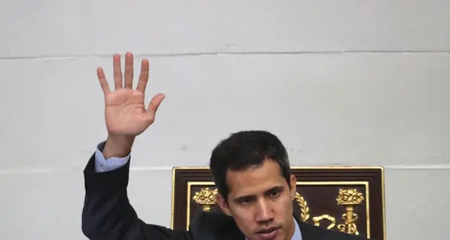 Venezuela, revocata l'immunità a Guaidò