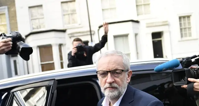Corbyn a May,bene apertura a compromesso