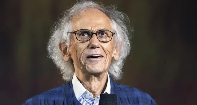 Christo impacchetterà Arco di Trionfo