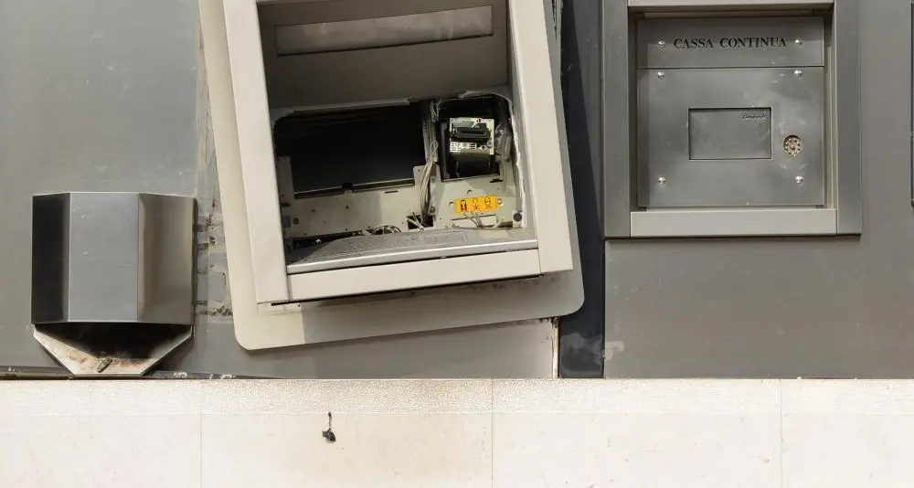 Egna, bancomat fatto saltare nella notte