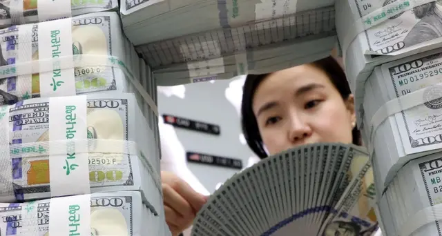 Borsa Tokyo apre poco variata (-0,15%)