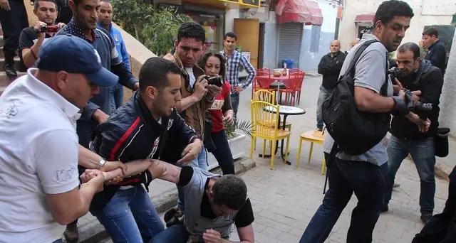 Algeria: piazza contro nomina Bensalah