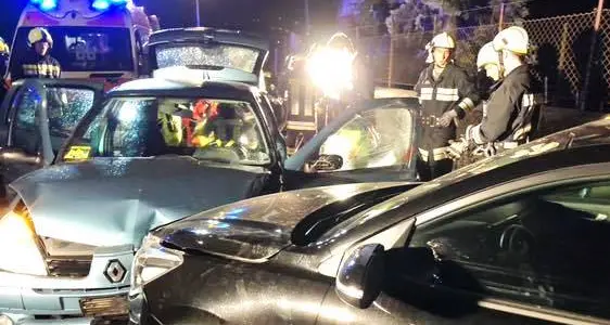 Cornaiano, spaventoso frontale nella notte: gravemente ferito un 30enne